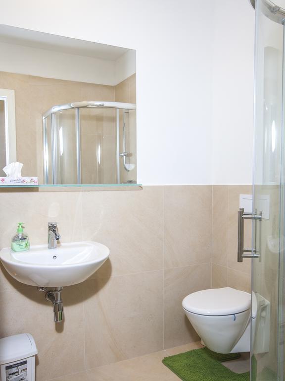 פראג Beautiful Central Apartment Thamova מראה חיצוני תמונה