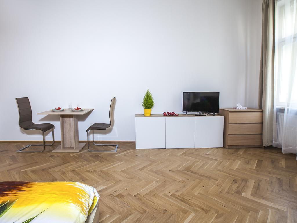 פראג Beautiful Central Apartment Thamova מראה חיצוני תמונה