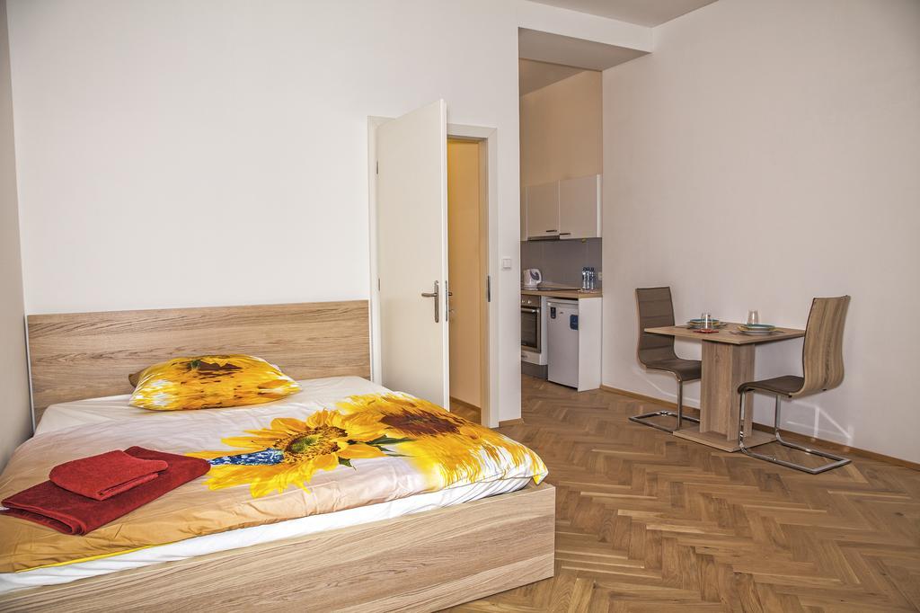 פראג Beautiful Central Apartment Thamova מראה חיצוני תמונה