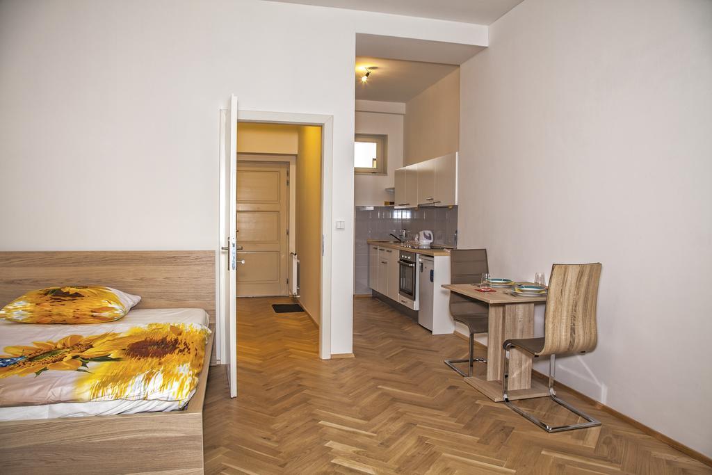 פראג Beautiful Central Apartment Thamova מראה חיצוני תמונה